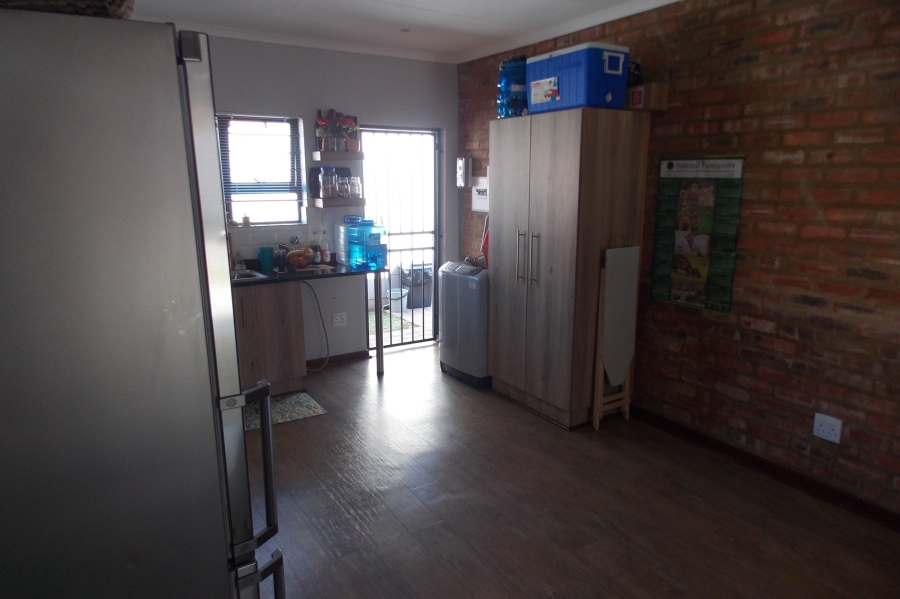 2 Bedroom Property for Sale in Wilkoppies North West